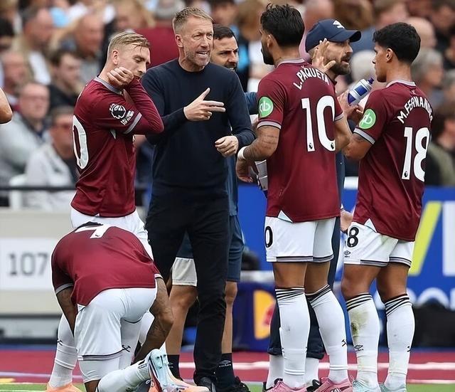 国脚关键进球助球队晋级淘汰赛